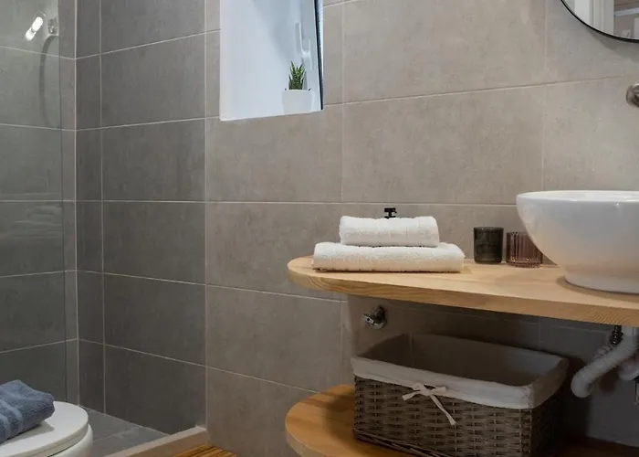 Mika's Loft - * Pylos